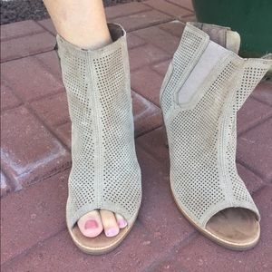 Toms booties